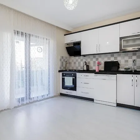 公寓 Duplex Flat W Nature View Balcony And Ac In 伯萨