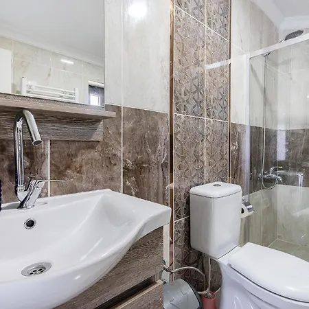 Duplex Flat W Nature View Balcony And Ac In * 伯萨